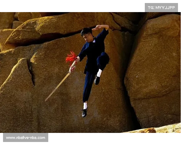 传统武术与现代搏击对抗引热议 专家呼吁理性看待胜负